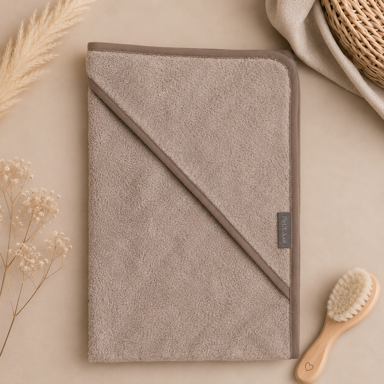 Petit Juul Badeumhang Taupe – weicher Bambus-Frottee Umhang 75 × 75 cm