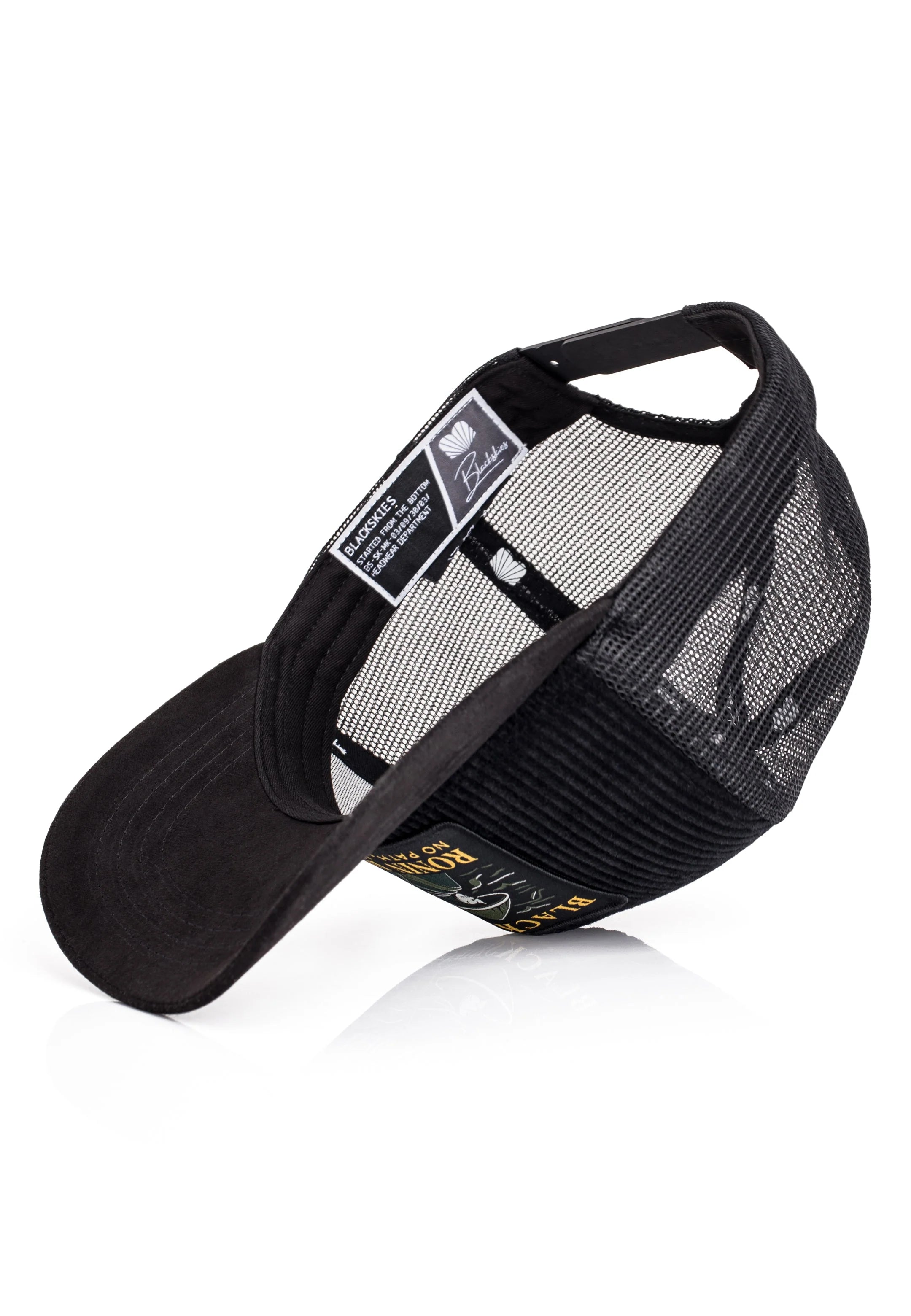Ronin Dust Trucker Cap – Streetwear Cap mit Samurai-inspiriertem Design