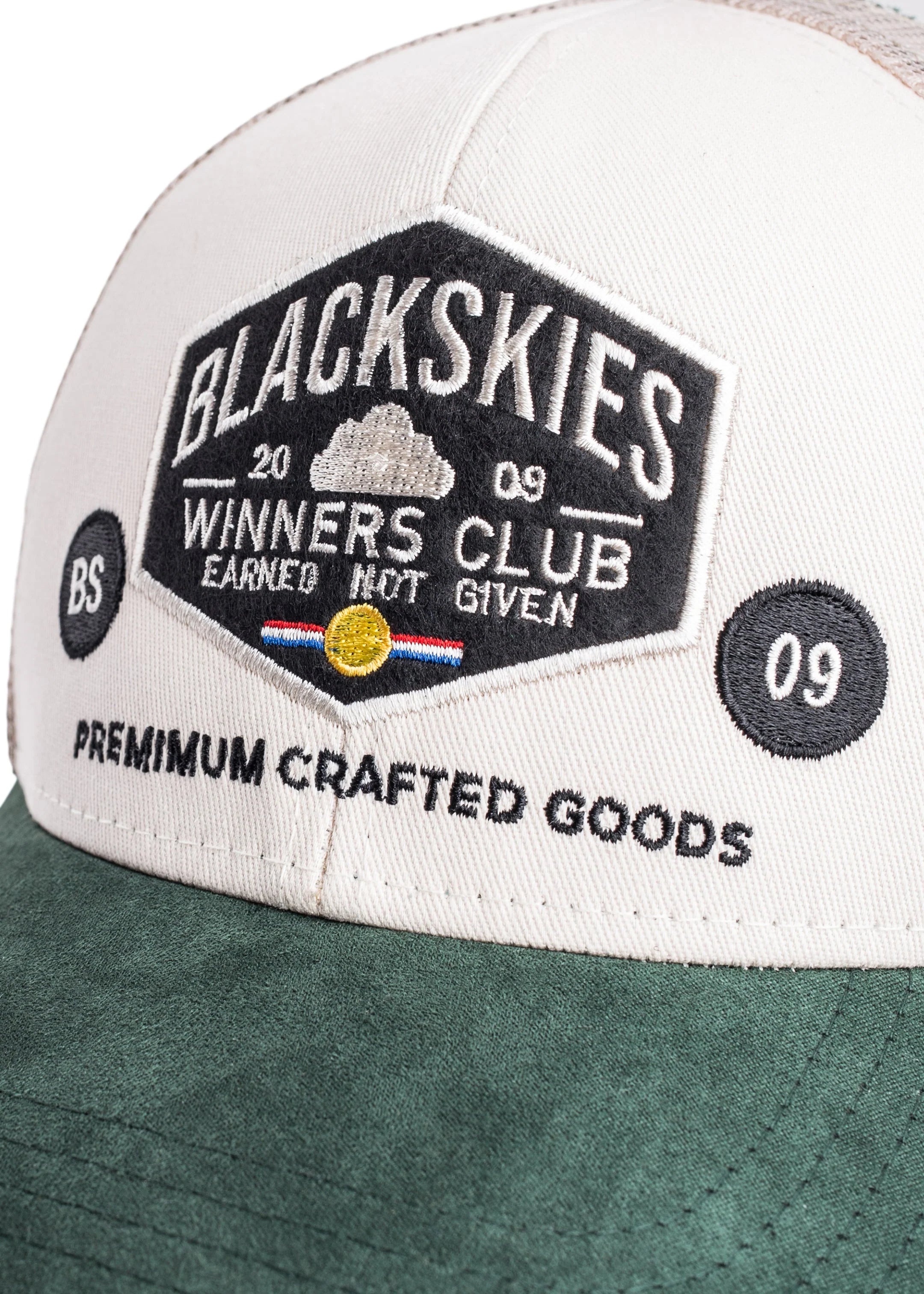 Winners Club Trucker Cap – Sportliche Cap mit Mesh-Rückseite und Statement-Design