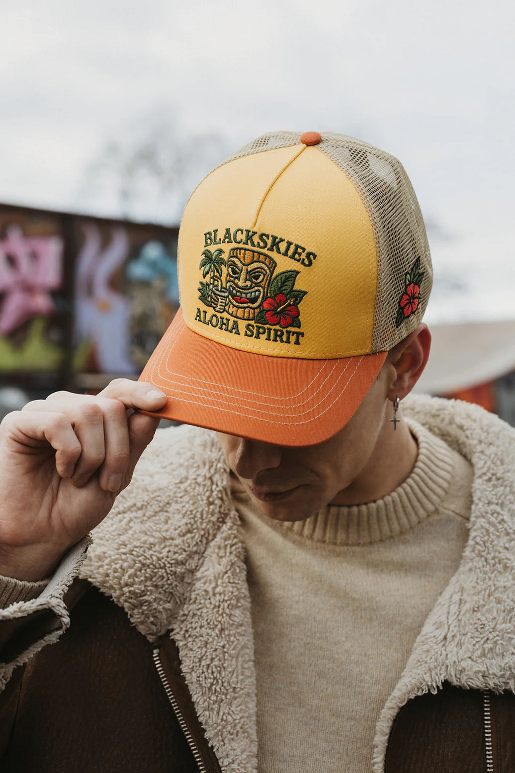 Aloha Spirit Trucker Cap – Sommerliche Cap mit Hawaii- und Tiki-Design